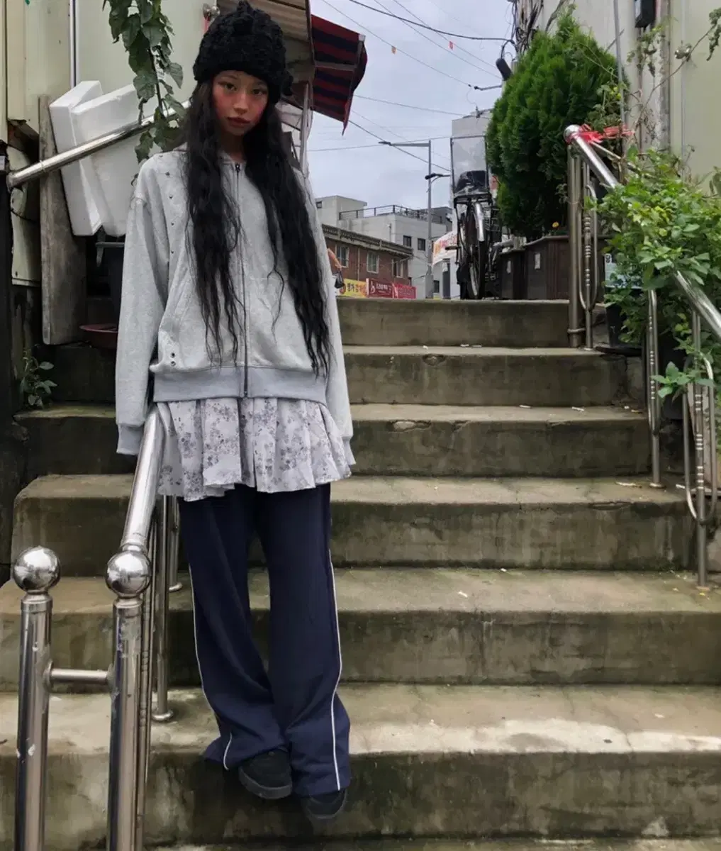 thumbnail-1